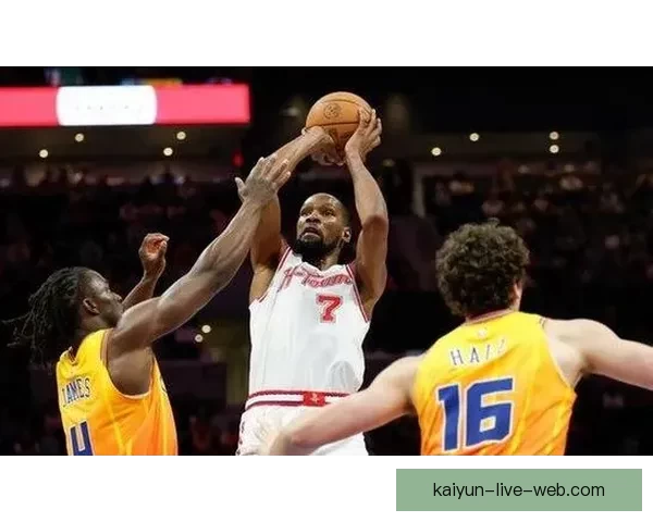 杜兰特回应只差26分超乔丹:我想像MJ一样令防守者畏惧 杜兰特回应只差26分超乔丹:我想像MJ一样令防守者畏惧