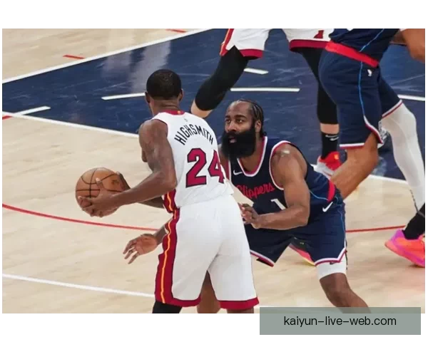 米切尔赞哈登助力球队成功 称没有团队协作无法走到今天